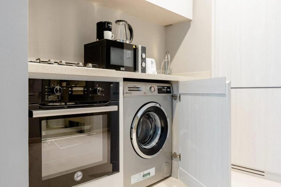 dishwasher, pet friendly, stove, toaster, washing machine