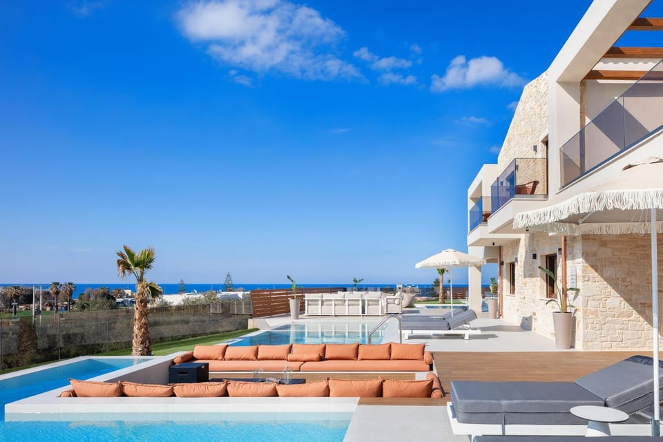 Property building, Day, Seating area, Swimming pool