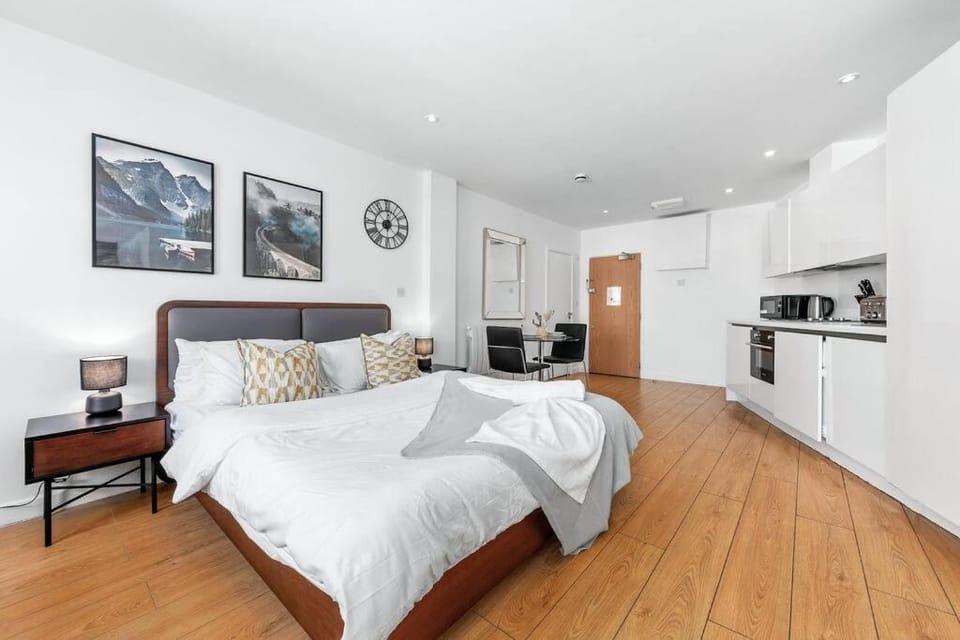 Flat in Piccadilly, Leicester, ChinaTown VR13 Apartment in City of Westminster