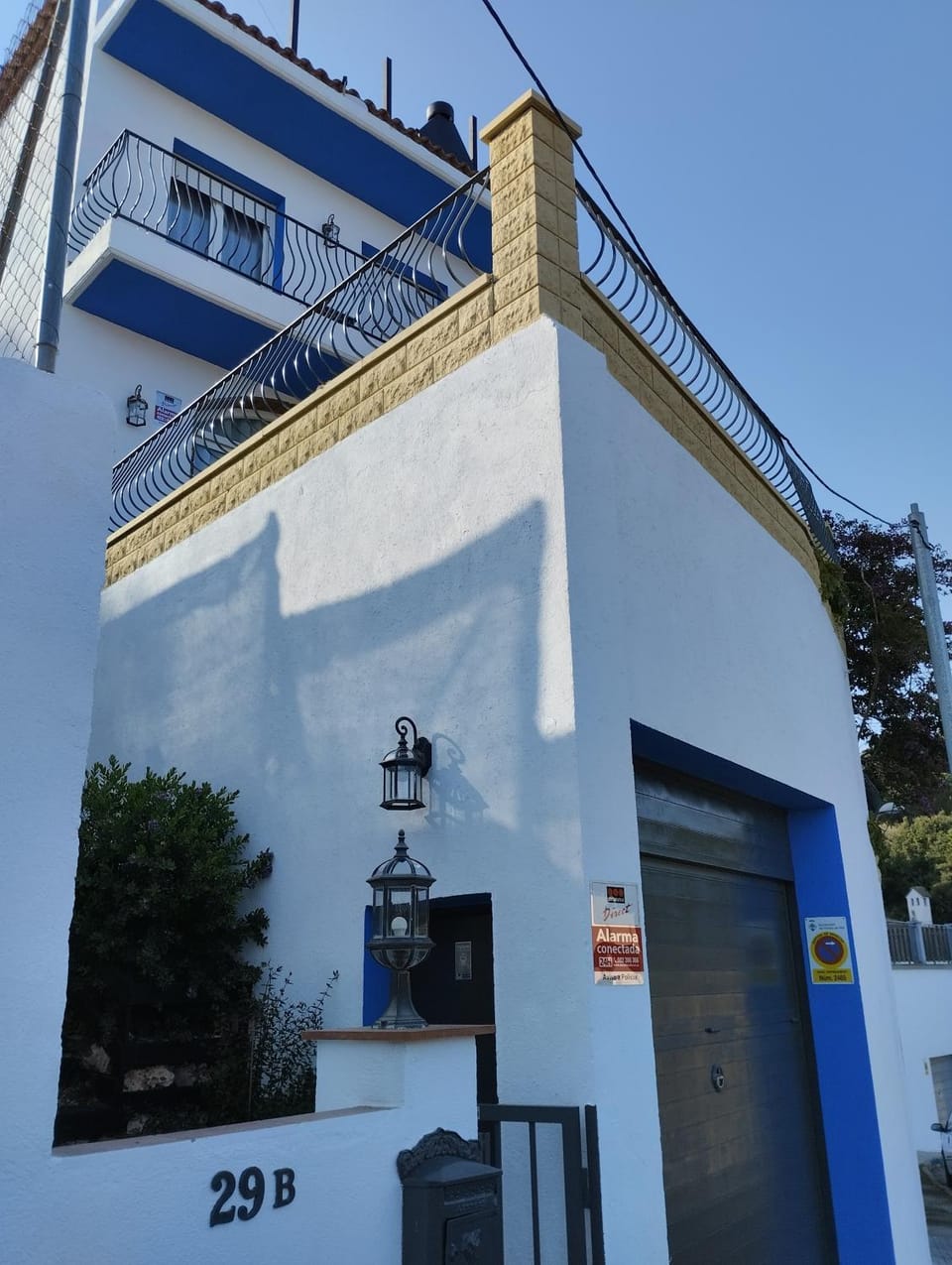 Property building, Facade/entrance