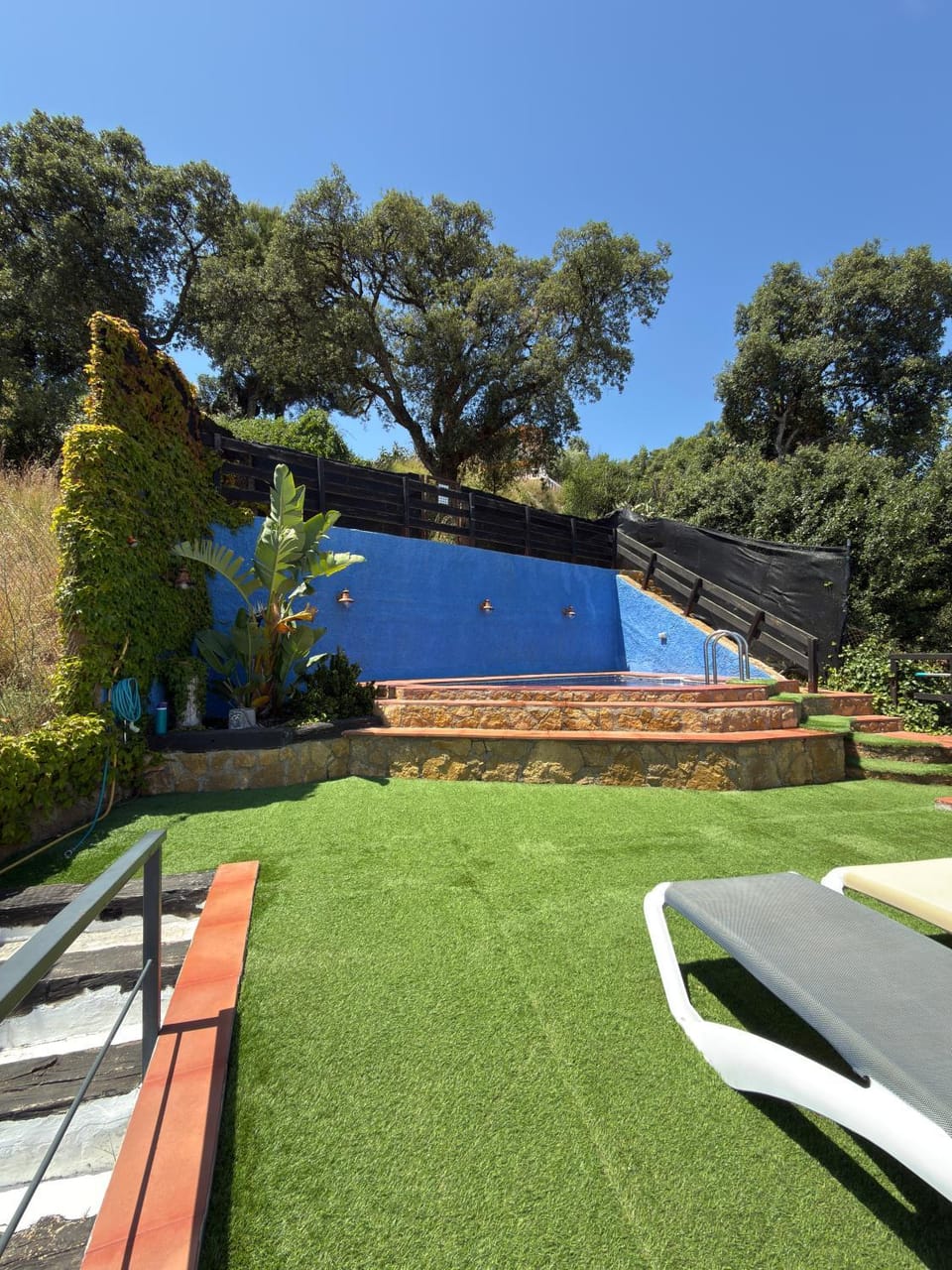 Natural landscape, Balcony/Terrace, Swimming pool, sunbed