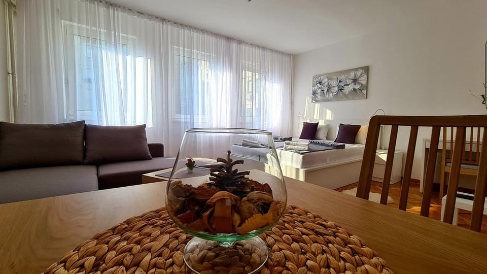 Bed, Living room, Dining area