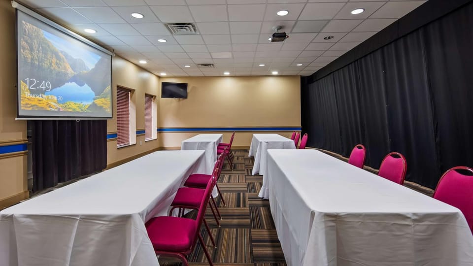 Meeting/conference room