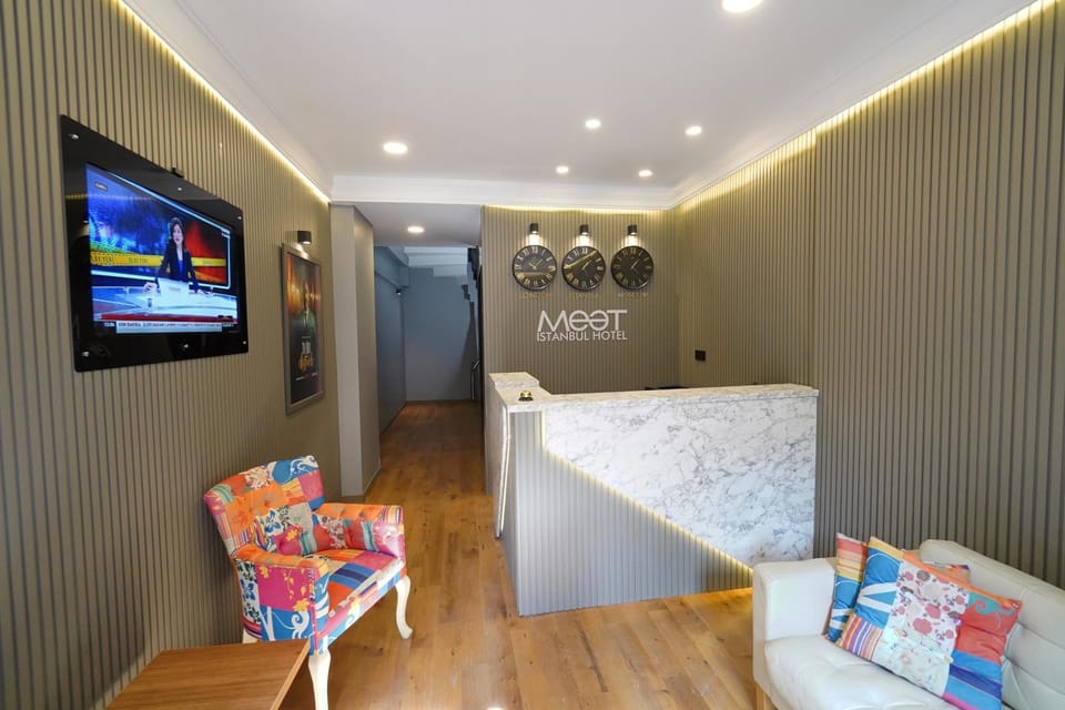TV and multimedia, Lobby or reception