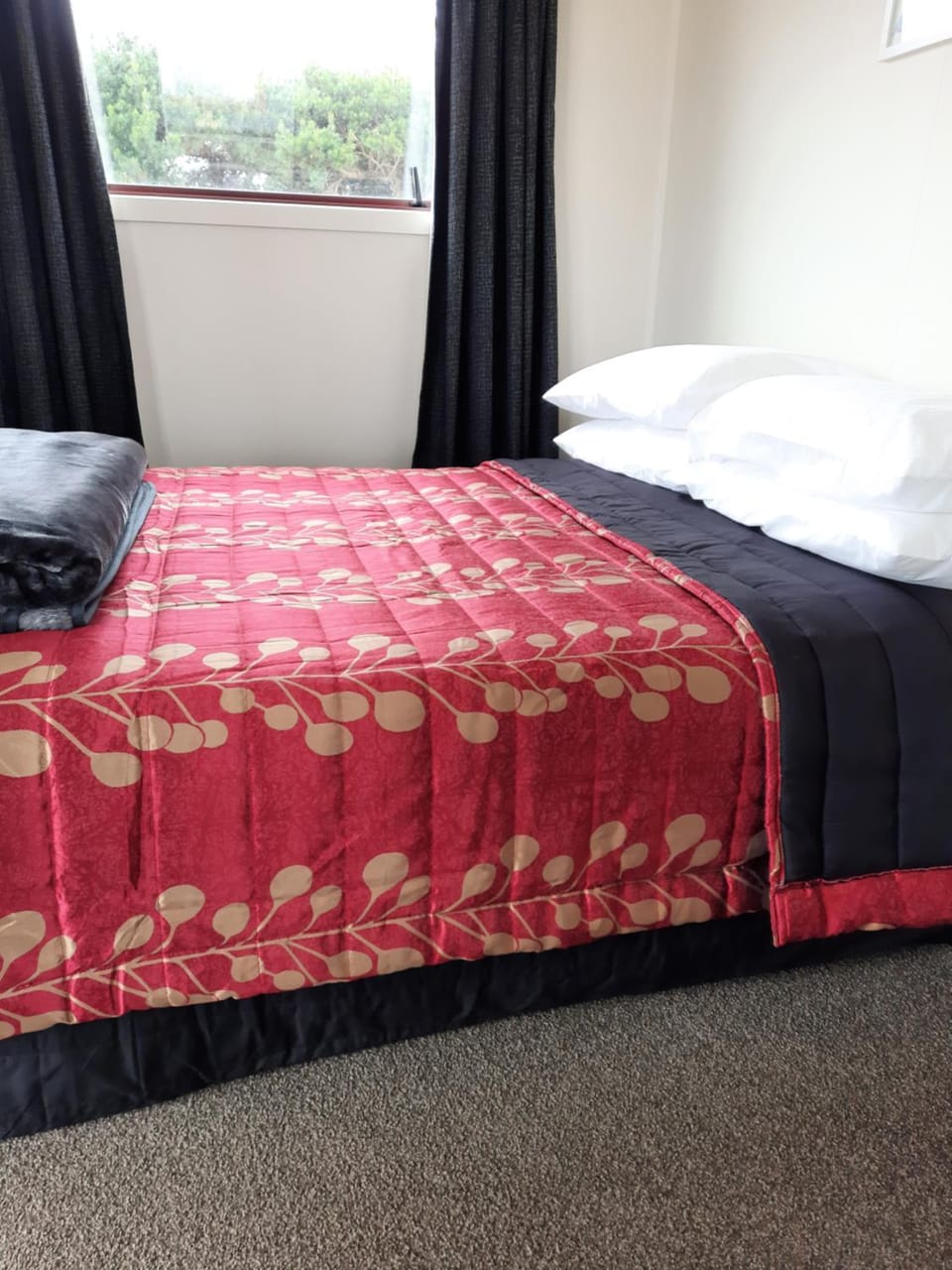 Glenavys Waitaki River Motor Camp Campground/ 
RV Resort in Otago