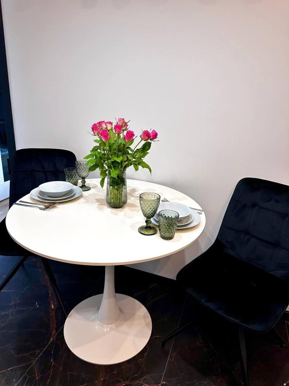 Food and drinks, Dining area