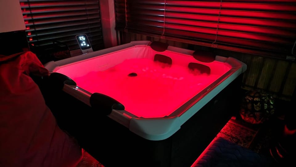 Hot Tub, Hot Tub, Solarium, Spa and wellness centre/facilities, Spa and wellness centre/facilities, Evening entertainment, Entertainment, Open Air Bath