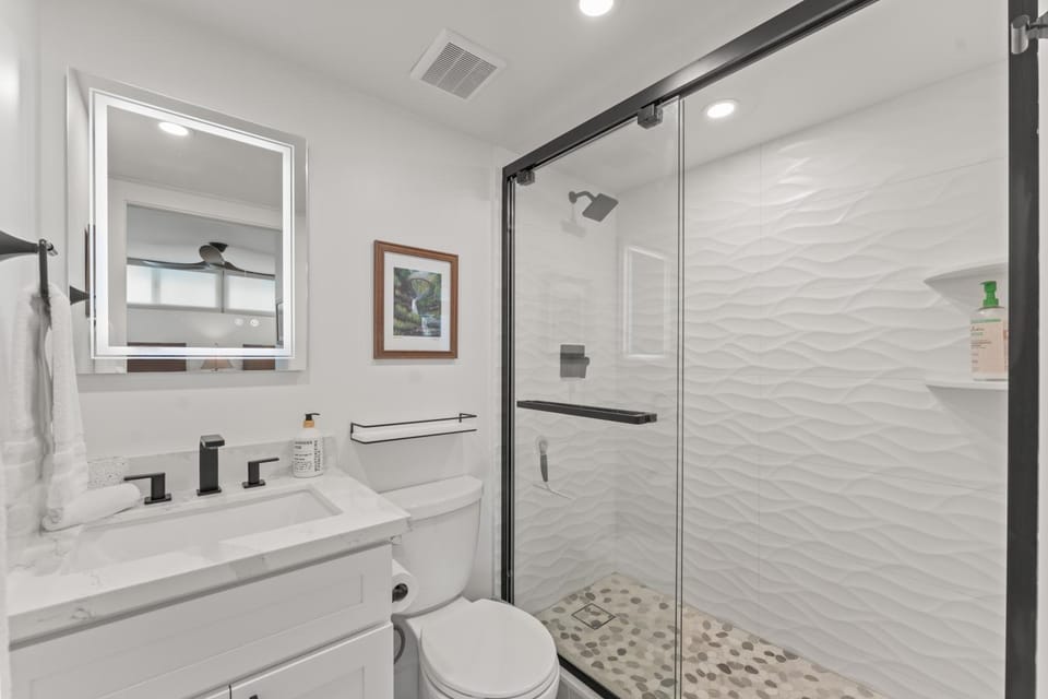Shower, Toilet, Bathroom