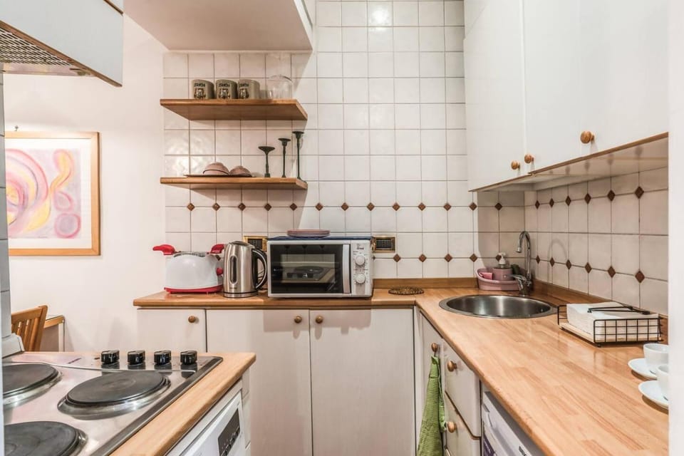 Cozy flat in Trevi Fountain Apartment in Rome
