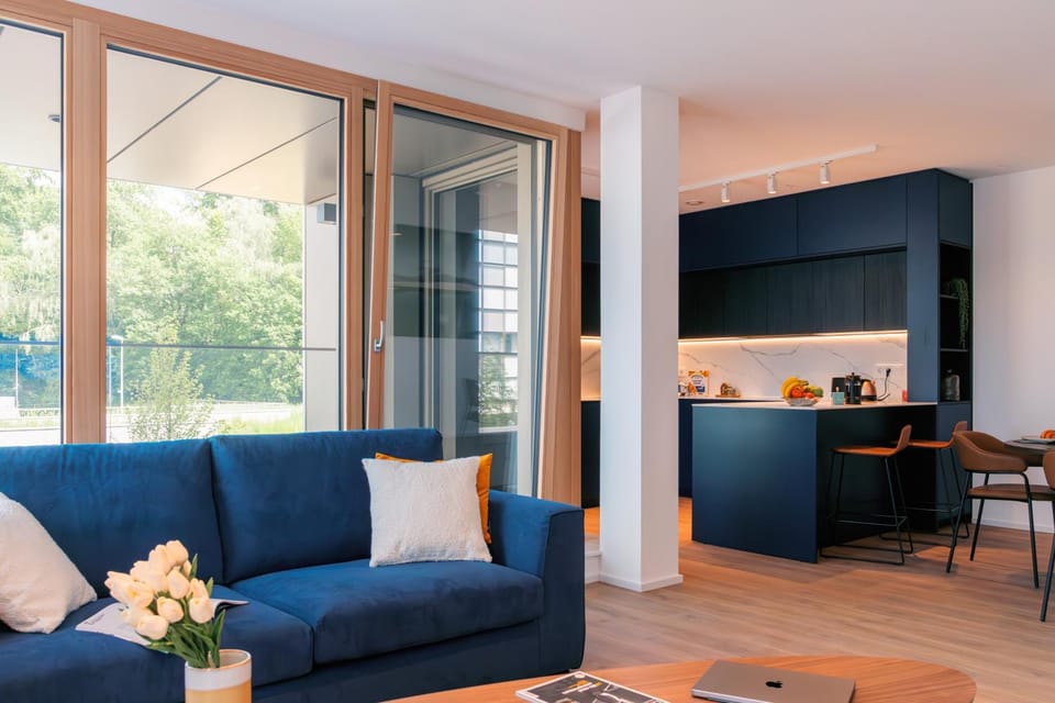 View (from property/room), Kitchen or kitchenette, Living room, Garden view