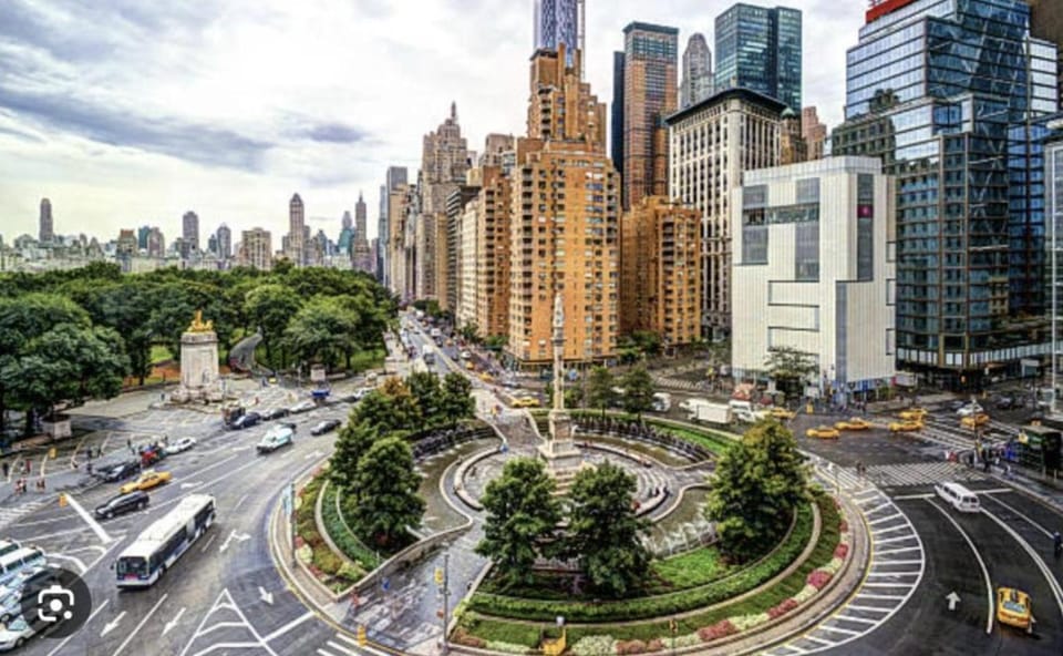 Day, Neighbourhood, Location