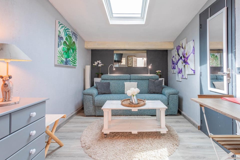 Property building, Living room