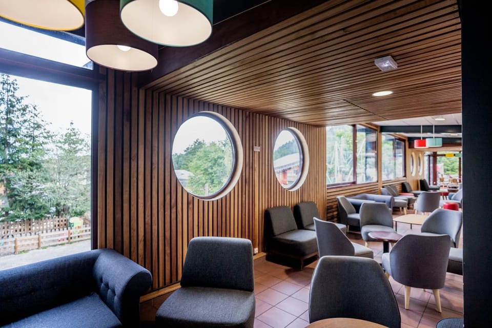 Lounge or bar
