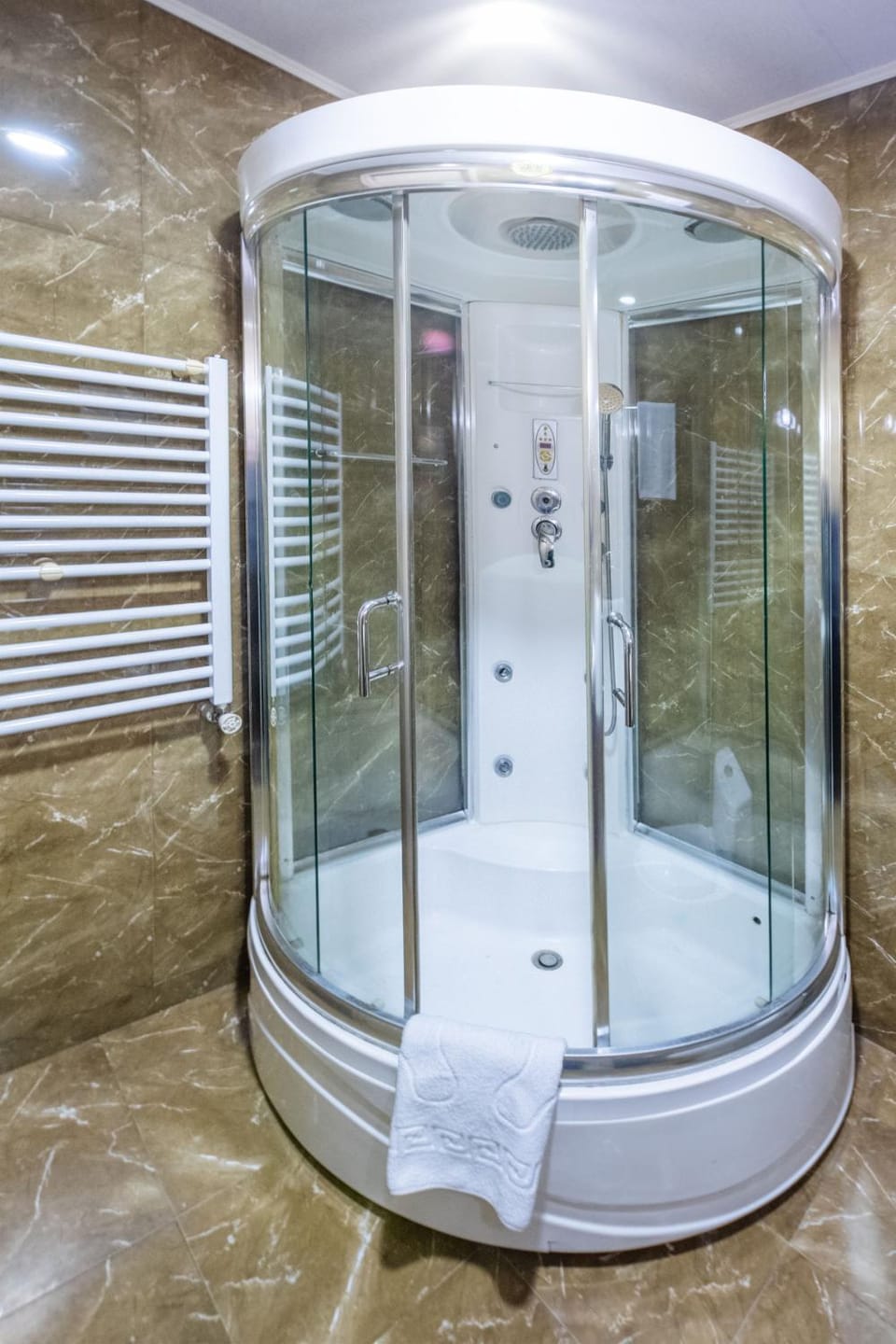 Shower, Bathroom, towels