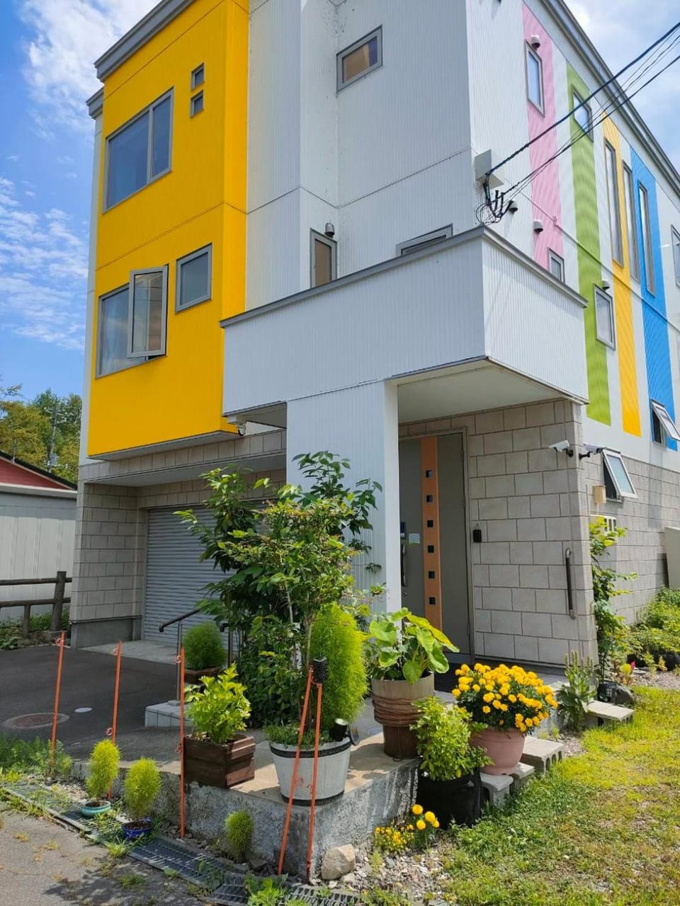 Property building, Spring, Garden