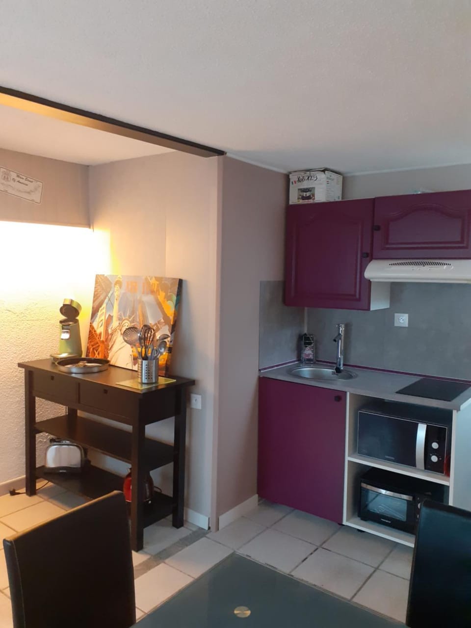 Kitchen or kitchenette