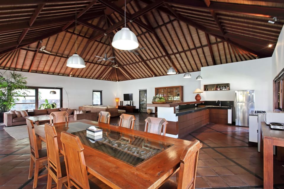 Communal lounge/ TV room, Dining area