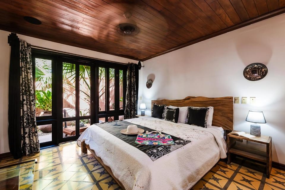 Exclusive private pool and steps to the beach Apartment in Playa Langosta