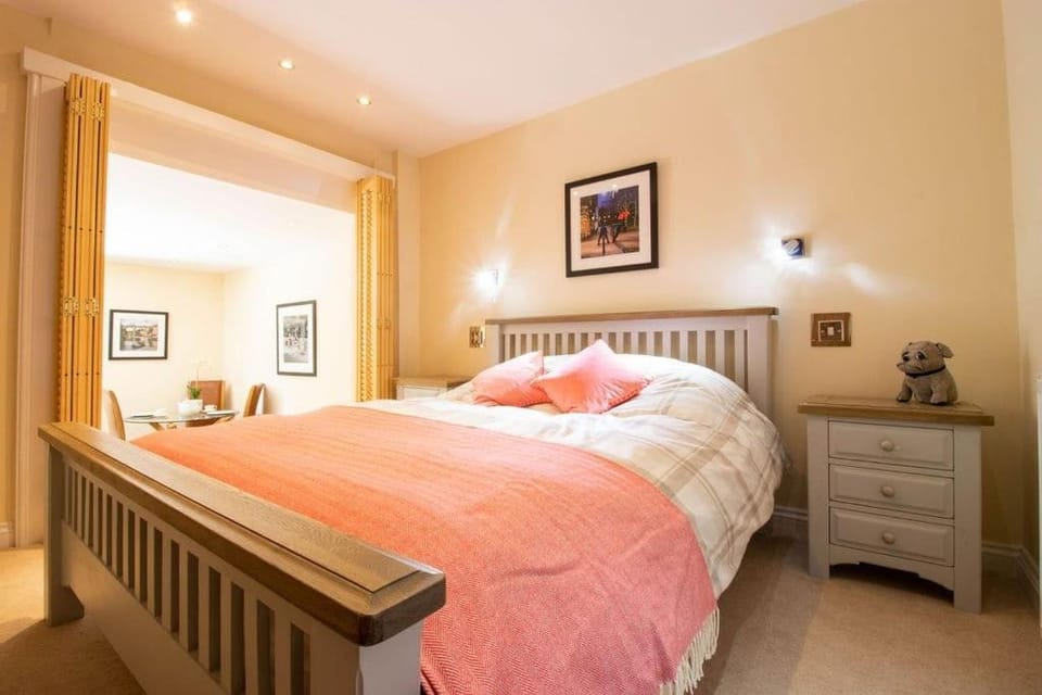 Riverside Apartment in Borough of Harrogate