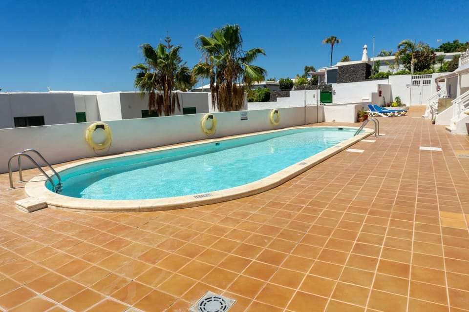 Property building, Pool view, Swimming pool