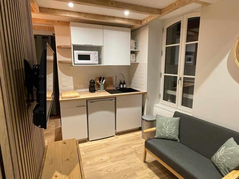 TV and multimedia, Kitchen or kitchenette