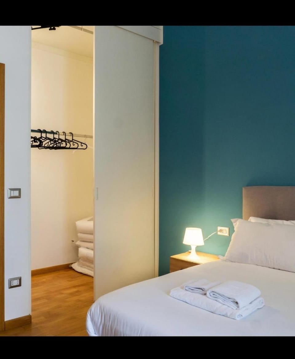 Bed, Bedroom, wardrobe