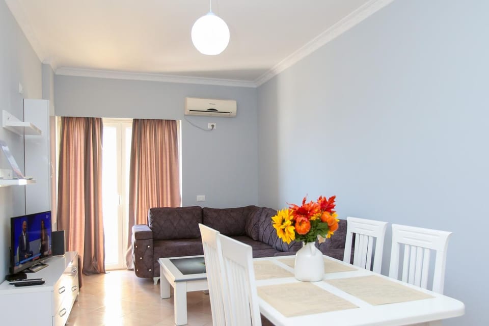 Sea View 1-Bed Apartment in Vlore Apartment in Vlorë