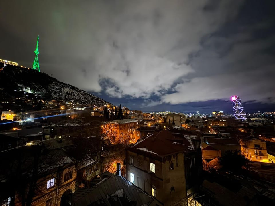 Night, Natural landscape, Bird's eye view, View (from property/room), Balcony/Terrace, City view, Mountain view