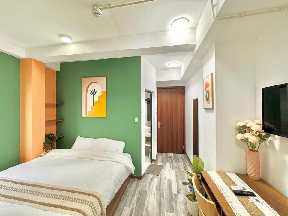 The Little Hanoi -Modern-Balcony Apartment in Laos