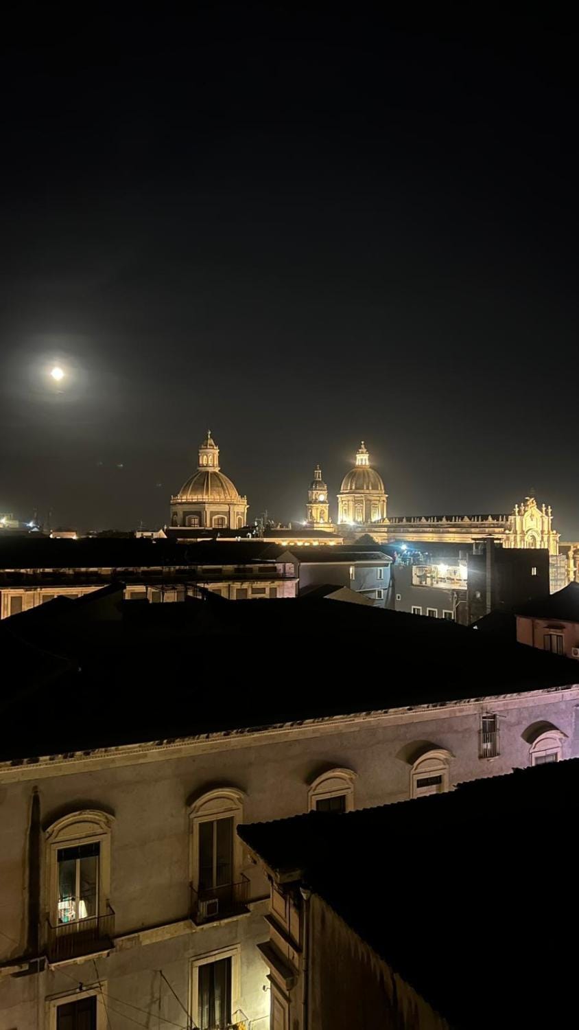 Night, View (from property/room), Balcony/Terrace, City view, Landmark view