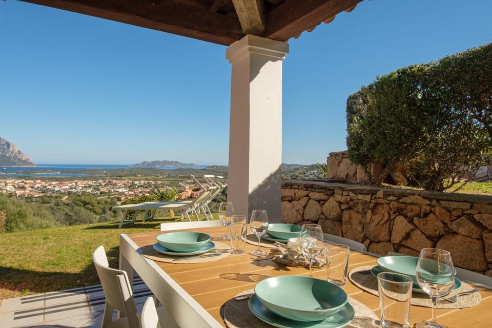 Natural landscape, Dining area, Sea view