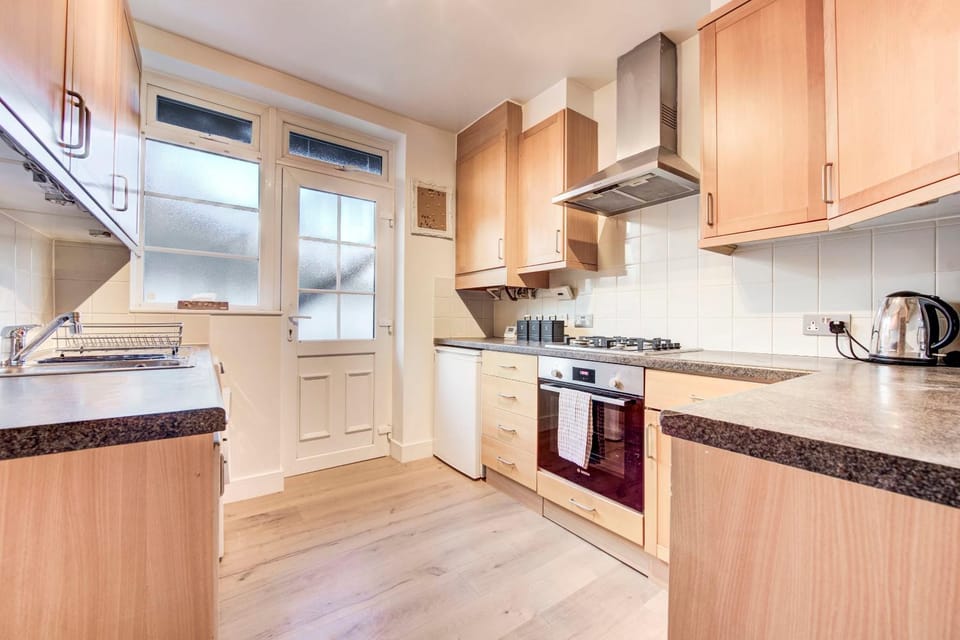 Coffee/tea facilities, Kitchen or kitchenette, dishwasher, pet friendly, stove, toaster