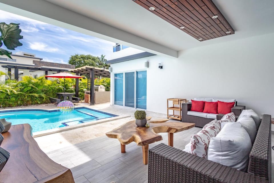 Patio, Balcony/Terrace, Pool view