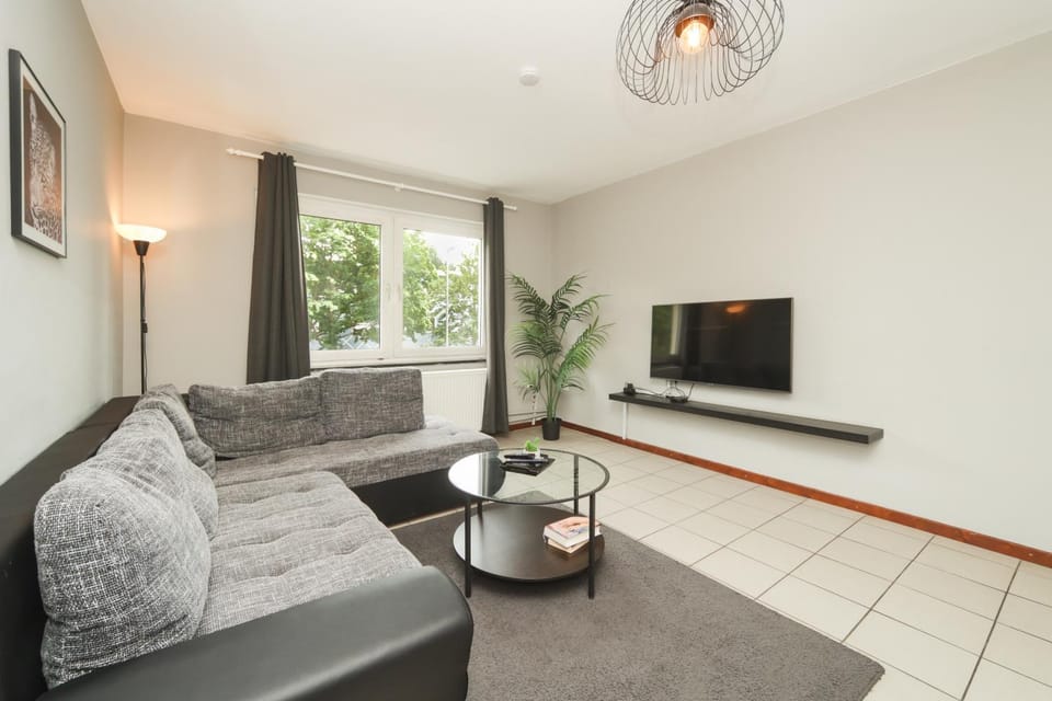 Apartment Central 10E 90qm Wi-Fi free Parking calm back house Apartment in Dortmund
