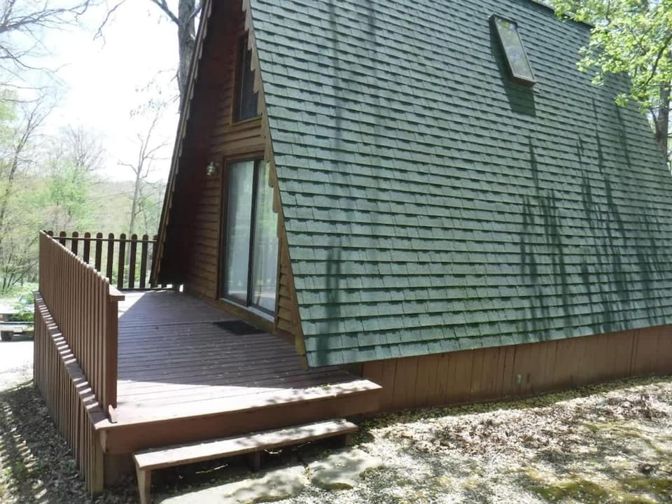 A-Frame Cabin #3 on Patoka Lake in Southern Indiana Cabin in Indiana