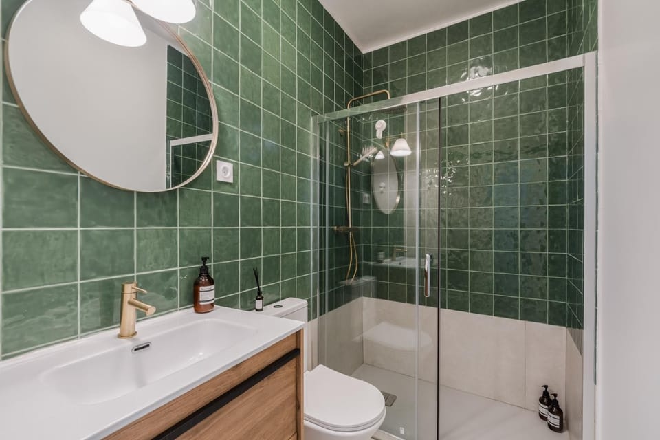 Shower, Bathroom