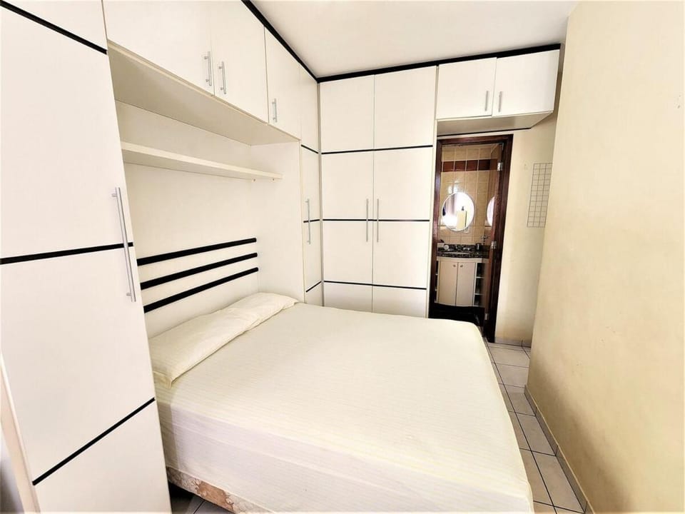 Res Ingrid Bloco B AP 910 · Apartamento completo de 2 quartos. Apartment in State of Goiás