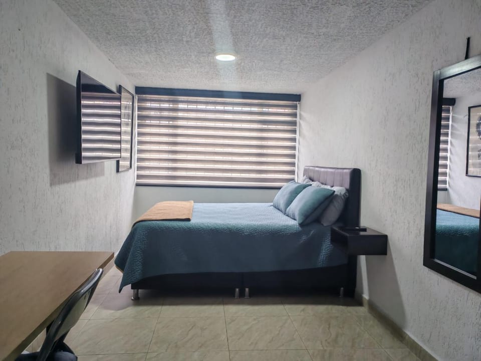 Habitación Hermosa iluminada Vacation rental in Bogota