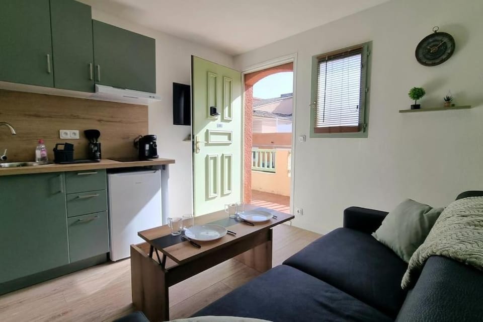 Chez K&D Studio Zen Apartment in Saint-Raphael