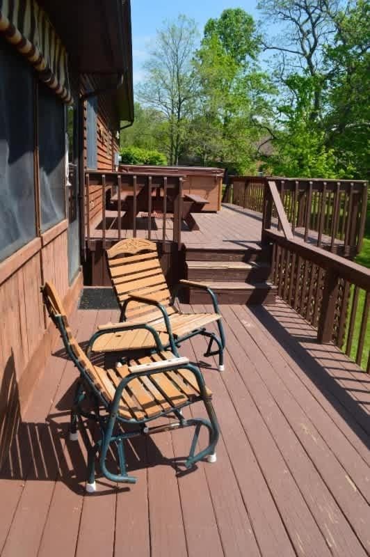 Luxury Cabin #21 With Hot Tub and Jacuzzi on Patoka Lake in Southern Indiana Cabin in Indiana