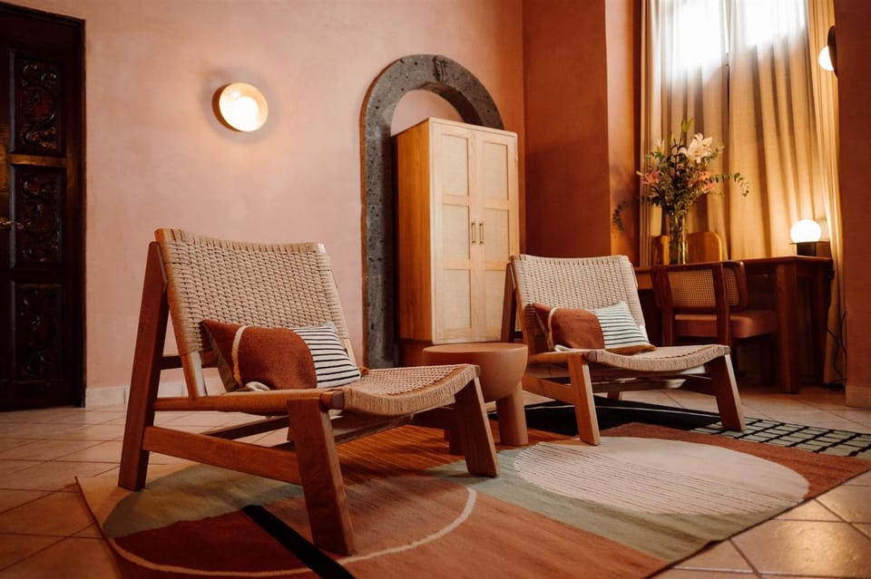 Seating area