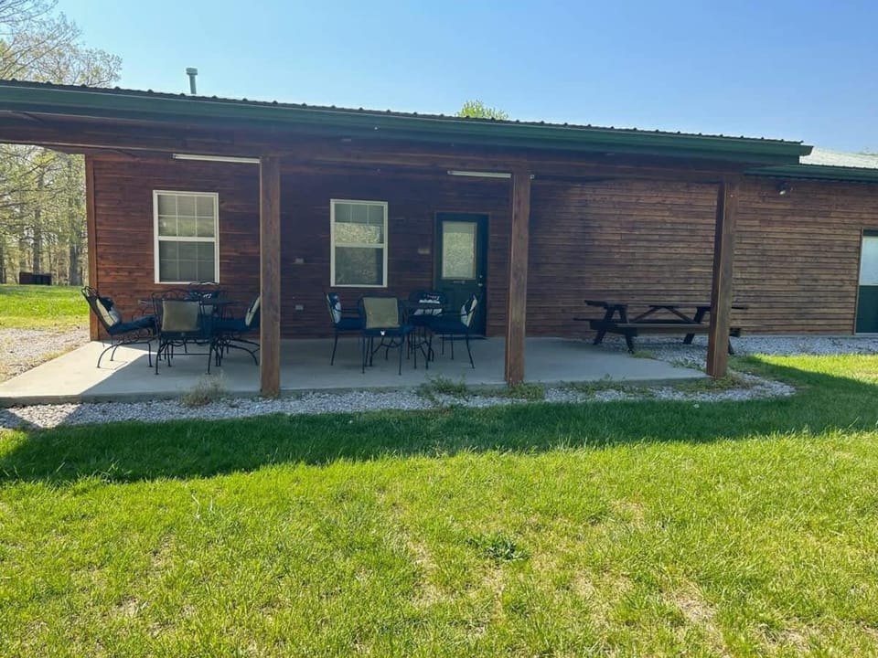 Arcadia Cabin #25 on Patoka Lake in Southern Indiana Cabin in Indiana