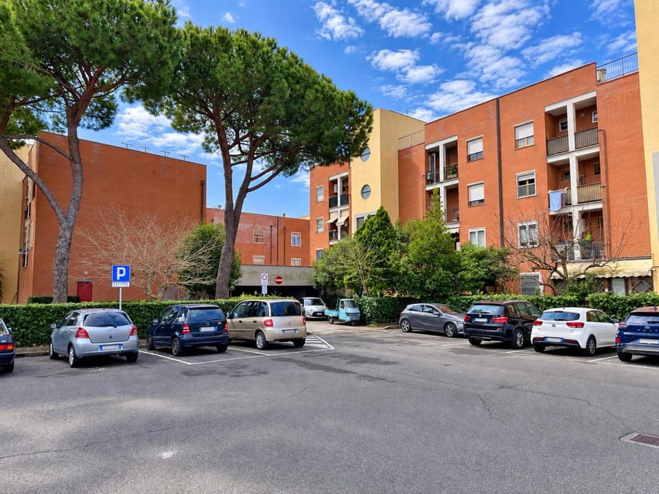 Property building, Street view, Parking