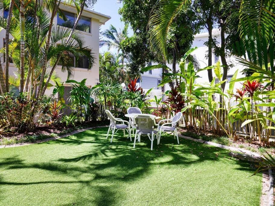 Maimi renovated 2-bedroom apartment Apartment in Gold Coast