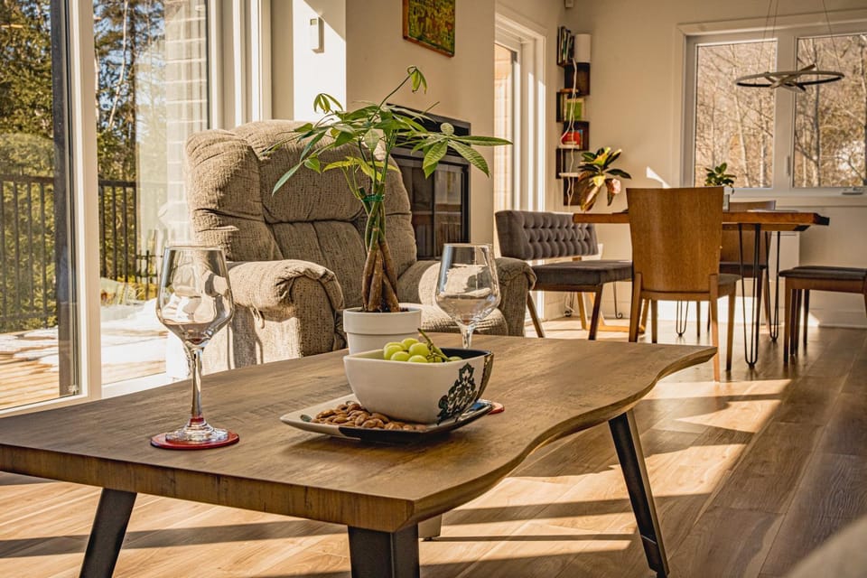 Living room, Food and drinks