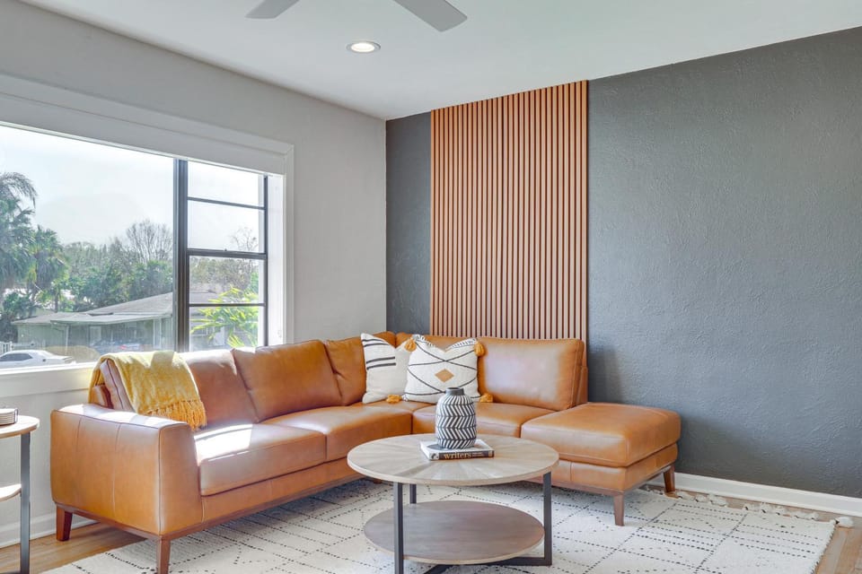 Lakeland Retreat: Private Heated Pool & Yard Games House in Lakeland