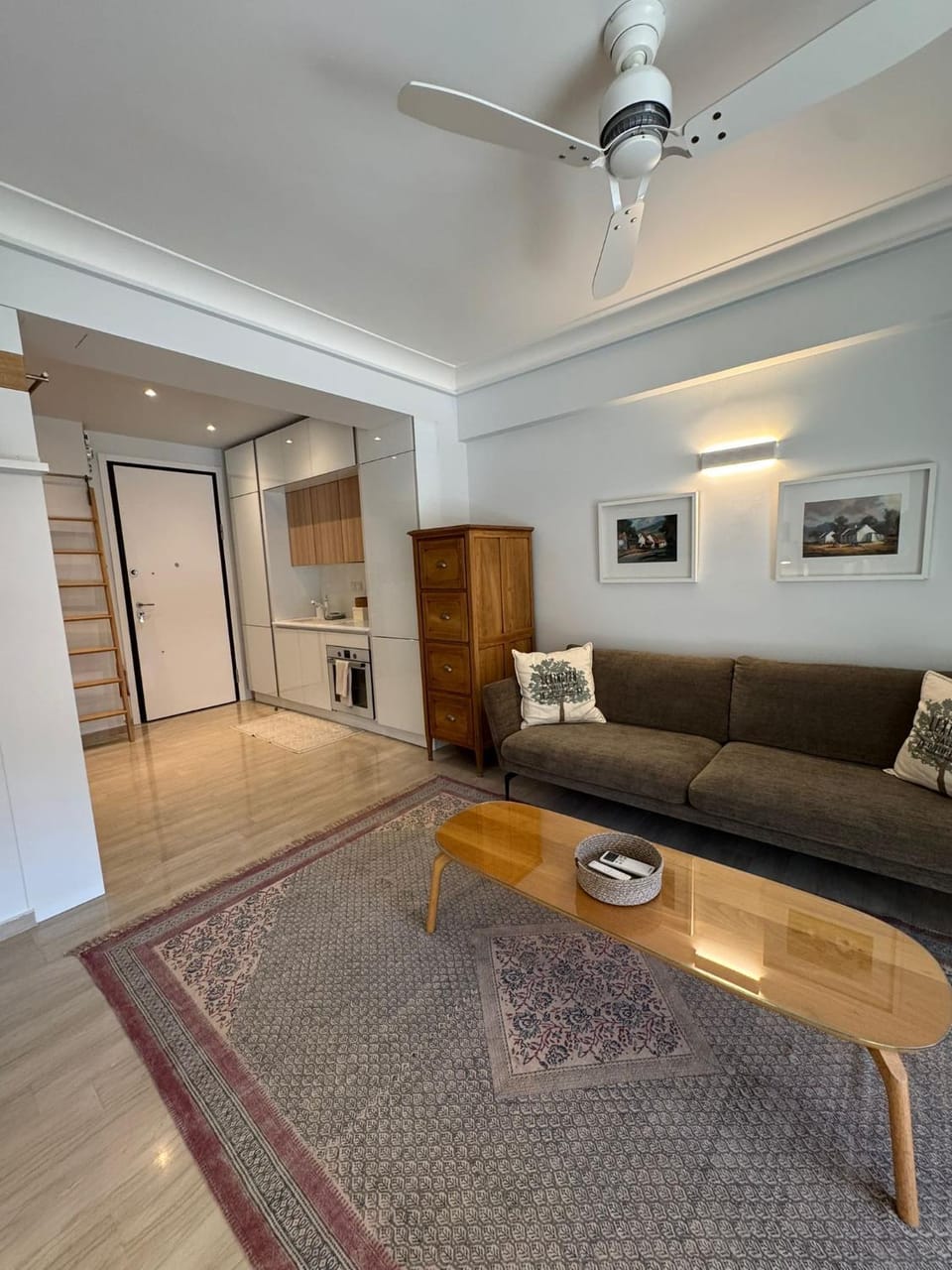 Peter's Place Apartment in Vouliagmeni