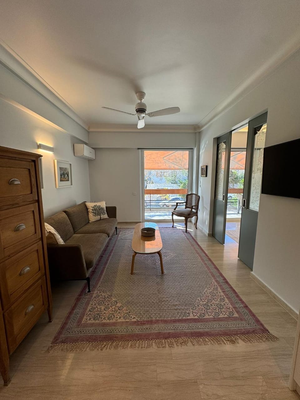 Peter's Place Apartment in Vouliagmeni