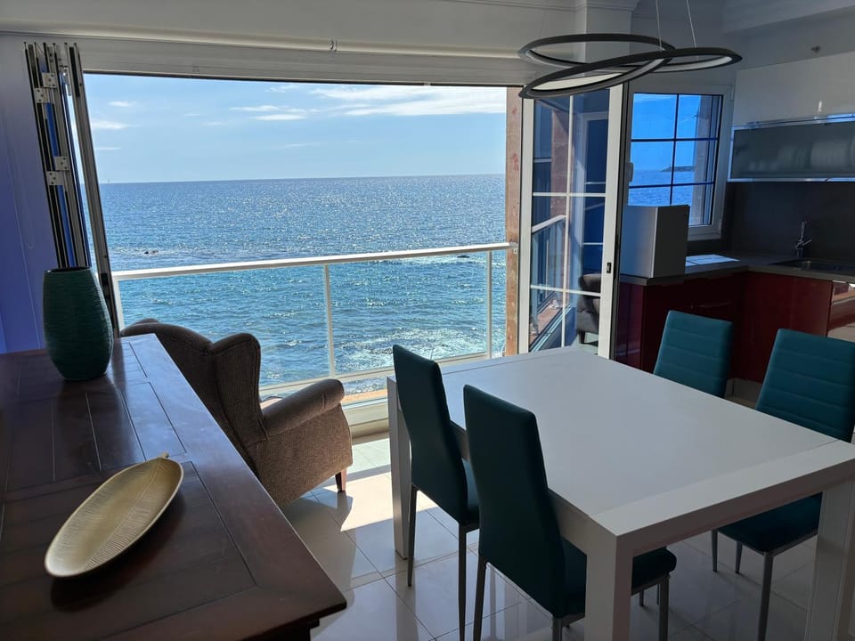 Vivienda 1ª línea mar en paseo marítimo Apartment in Gran Canaria