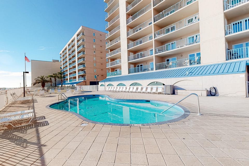 Surf Side Shores I 1602 Apartment in West Beach